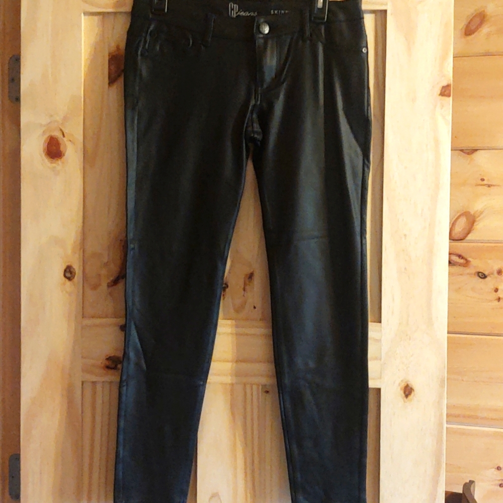 Skinny jeans